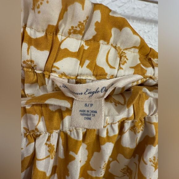 American Eagle Outfitters yellow and white floral skirt with pockets size S - Picture 3 of 3